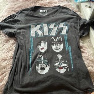 vintage graphic kiss tee